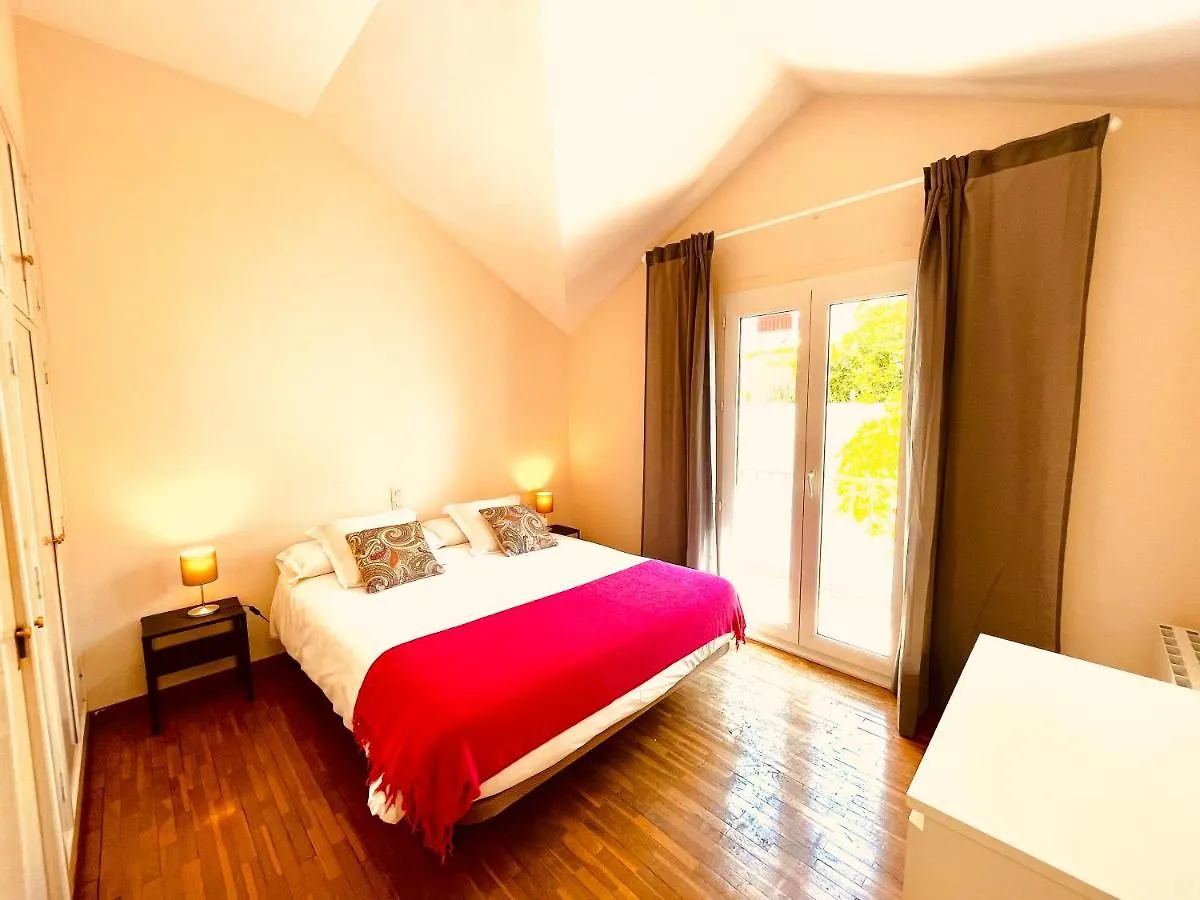 Villa Mercedes Granada 0*,
